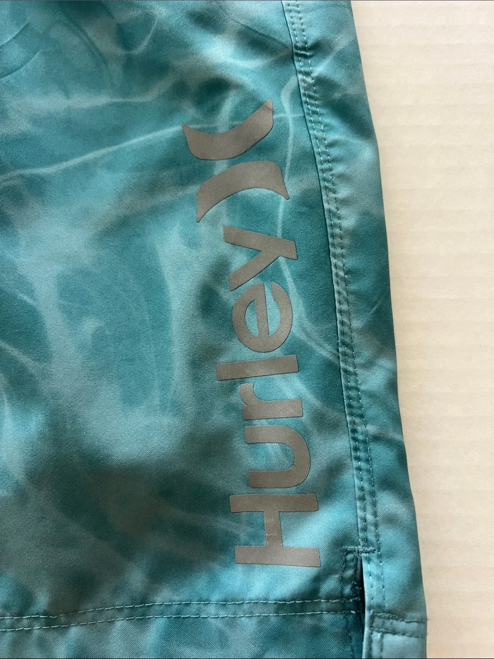 Hurley elastic waist